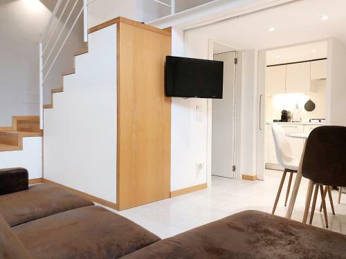 The Bright Nest Apartments