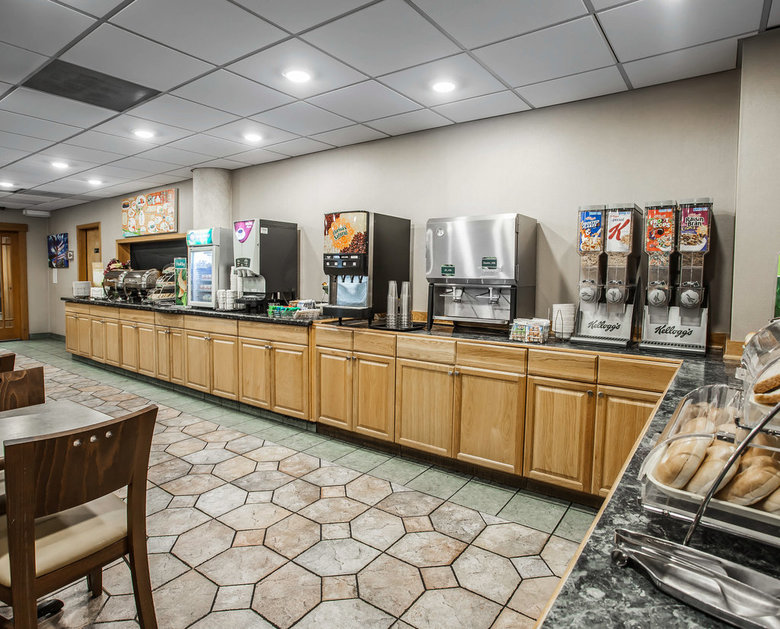Hotel Quality Inn And Suites