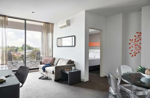 Aparthotel Dandenong Central Apartments