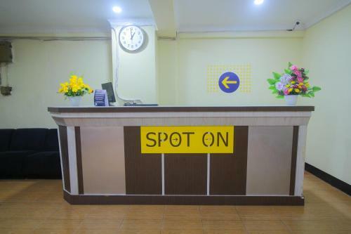 Hotel Spot On 2305 Andys Nur Penginapan