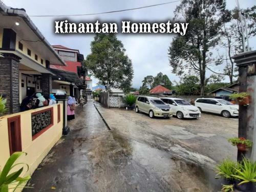Hostal Kinantan Rumah Batu 3 Br