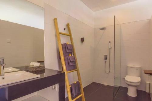 Villa Hidden Pearl, With Private Cook And Pool