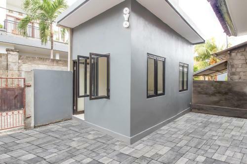 Hotel Oyo 2984 Berlian House Ungasan
