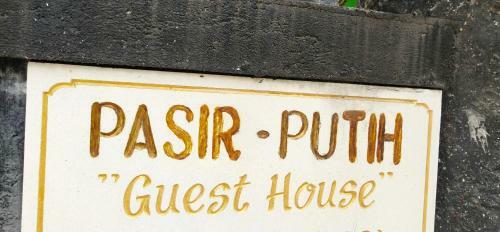 Hostal Pasir Putih Guest House