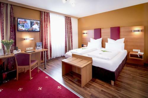 Tiptop Hotel Burgschmiet Garni