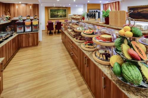 Tiptop Hotel Burgschmiet Garni
