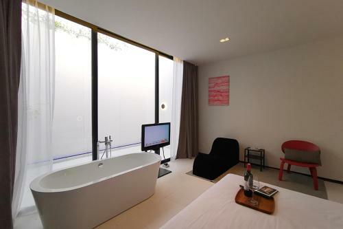 Hotel Innluxphuket