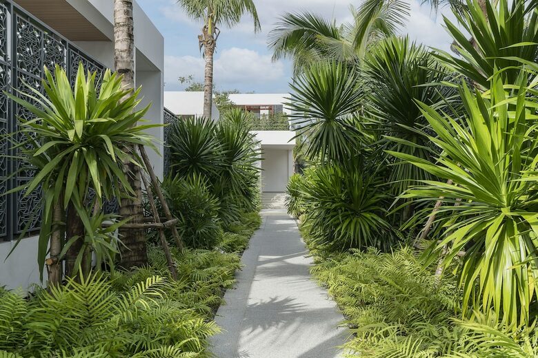 Hotel Meli� Phuket Mai Khao - Sha Plus