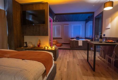 Hostal Teverone Suites & Wellness