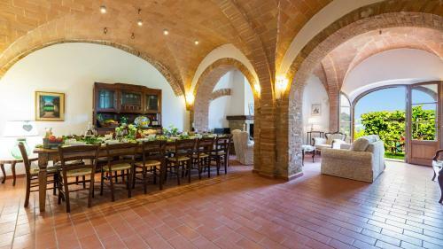 Villa Podere Fornacchia 20
