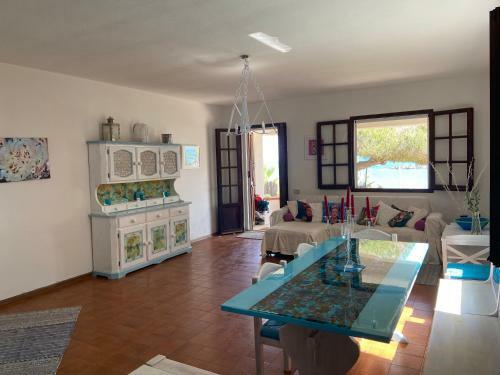 Spacious Beachfront Villa, Porto Columbu, Sardinia