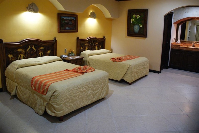 Hotel Suites Flamboyanes