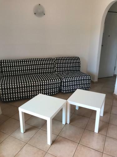 H33 - 1 Bed Renovated Apartment