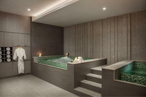 Two Bedroom Apartment, Fraser Place Setiabudi Jakarta