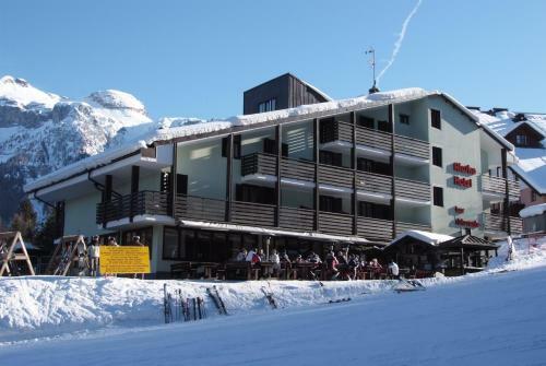 Hotel Alaska