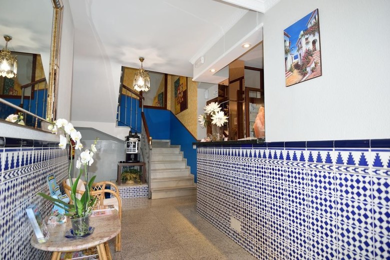 Hostal Cuevas