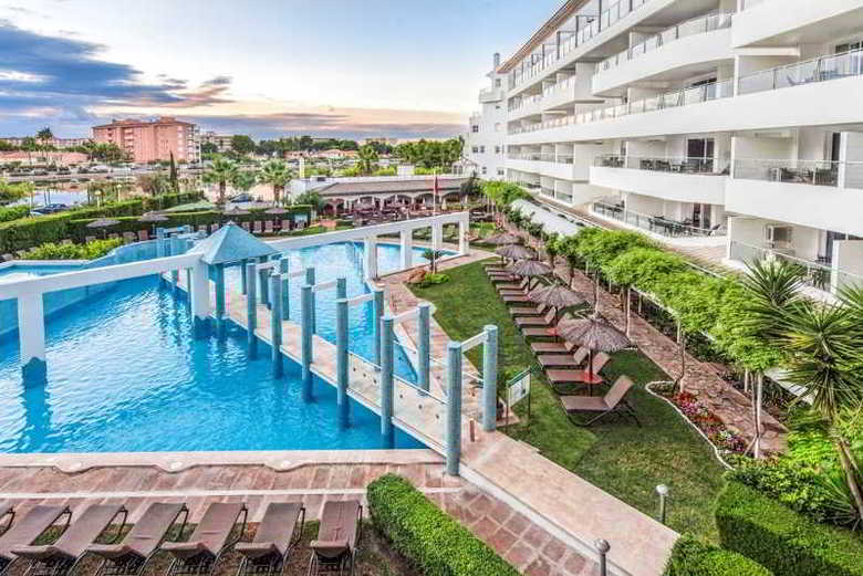 Aparthotel Garden Lago