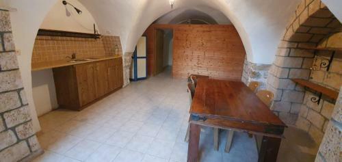 Classic Tzfat Courtyard