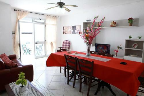 Casa Fronte Mare Posto Rosso 8 Posti Letto