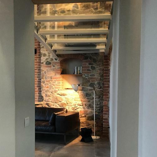 Villa Horse Shoe House