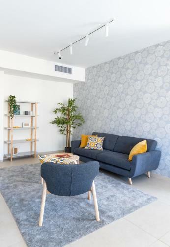 J Tower Residence Boutique - Apartments & Suites