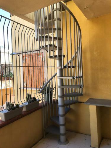 Apartamento M285 - Marcelli, Comodo Trilocale Con Terrazzo