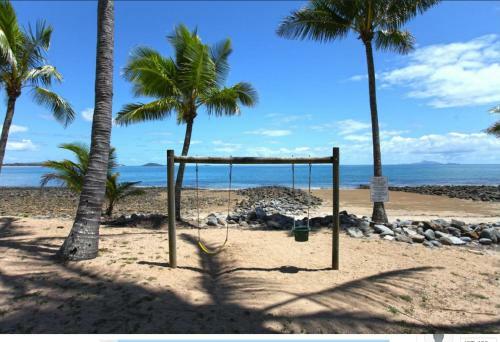 Apartamento Dolphin Heads Absolute Beachfront - Whitsunday Getaway!