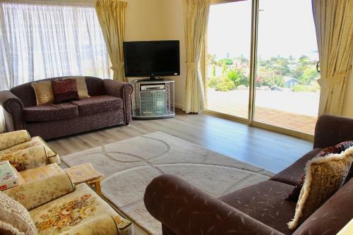 Encounter Bay Villa Marie + Pet-friendly