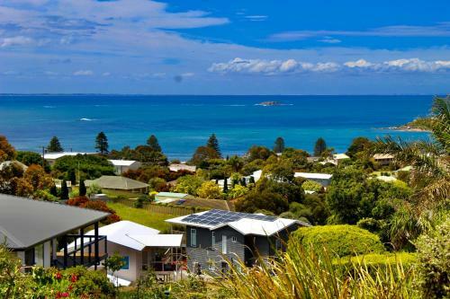 Encounter Bay Villa Marie + Pet-friendly