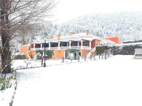 Hotel Val De Pinares