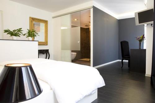 Hostal Pension Mariposa - Design Chambers