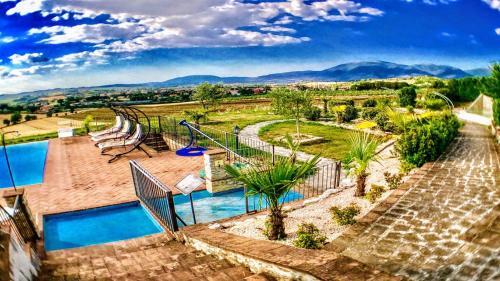 Spoleto By The Pool : Whole Villa - Sleeps 24