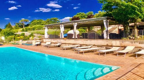 Spoleto By The Pool : Whole Villa - Sleeps 24