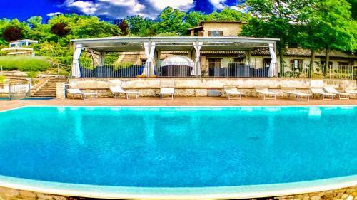 Spoleto By The Pool : Whole Villa - Sleeps 24
