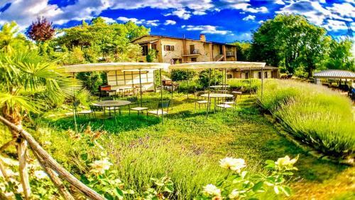 Spoleto By The Pool : Whole Villa - Sleeps 24