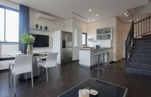 Apartamento Luxury Penthouse 2 Bed Near Rothchild