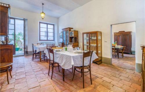 Stunning Home In Monastero Bormida With 6 Bedrooms