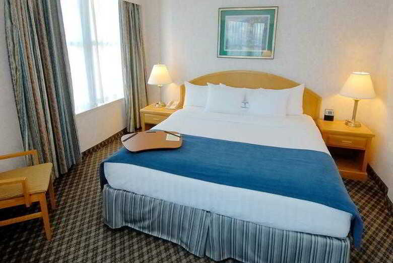 Best Western Plus Carlton Plaza Hotel