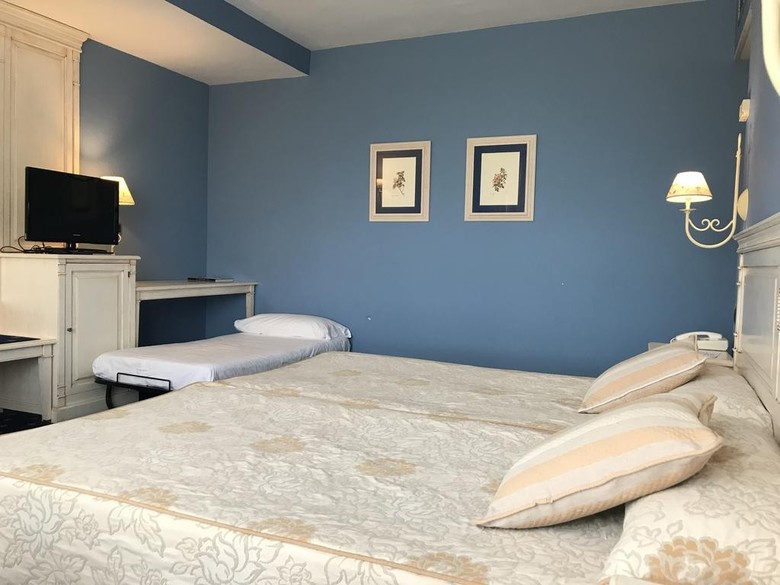 Hotel Leonor Mir�n