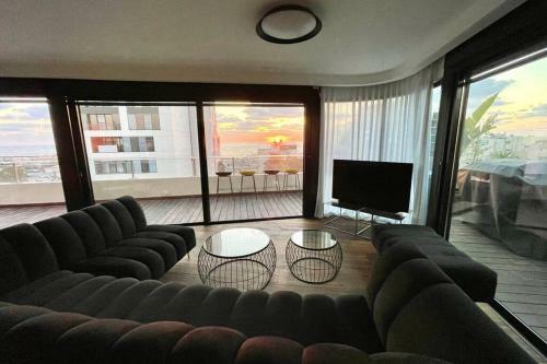 Apartamento Hayarkon Beach House! Duplex Penthouse