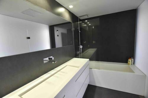 Apartamento Hayarkon Beach House! Duplex Penthouse