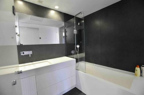 Apartamento Hayarkon Beach House! Duplex Penthouse