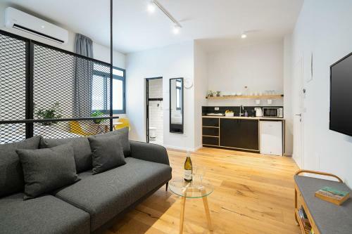 The Square - By Beach Apartments Tlv