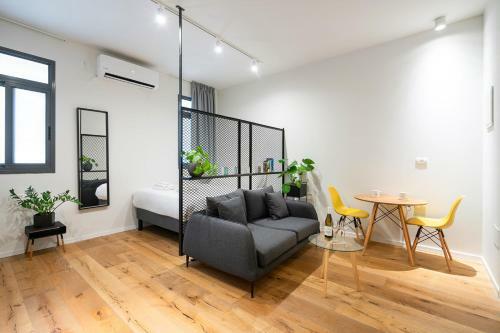 The Square - By Beach Apartments Tlv