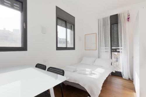 Boutique Two-bedroom Apartment On Nahalat Binyamin