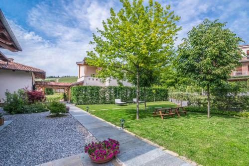 Agroturismo La Rosa Gialla B&B - Apartments