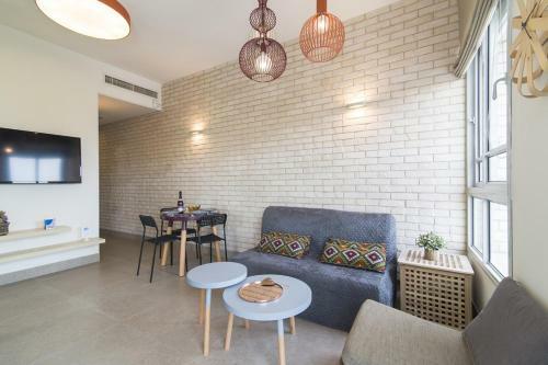 Beautiful Apartment In Tel Aviv