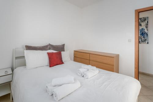 Apartamento Comfortable 3 Bdr With Parking In The Kerem Hatemanim