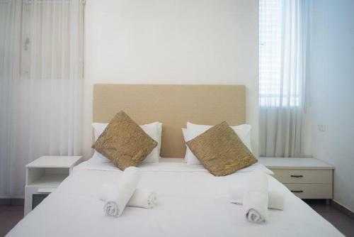Dizi 242 - By Beach Apartments Tlv