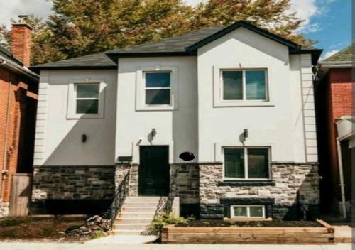 Villa Modern Cali-style 4 Bdrm House